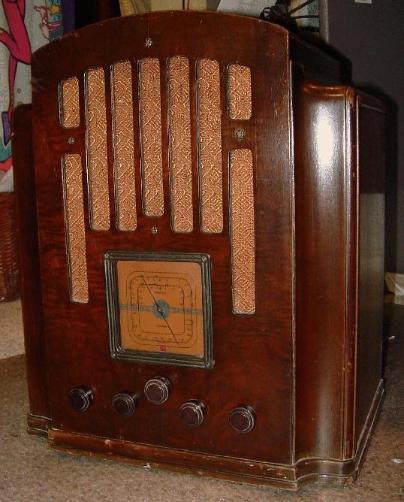 GE Model M61 Tombstone Radio (1934)