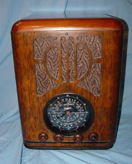 Zenith 6-S-229 Tombstone Radio (1938)