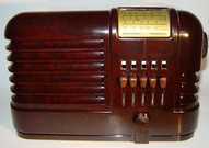 Delco R1134 Bakelite Table Radio (1938)