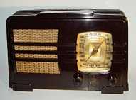 Emerson AL-149 (brown bakelite) Table Radio (1937)