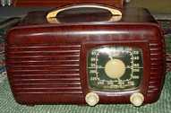 Zenith 6-D-510 (6D510) Bakelite Table Radio (1941)