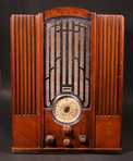 Zenith 835 Chrome Front Tombstone Radio (1934/35)