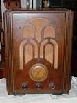 Atwater Kent Model 545 Tombstone Radio (1935)