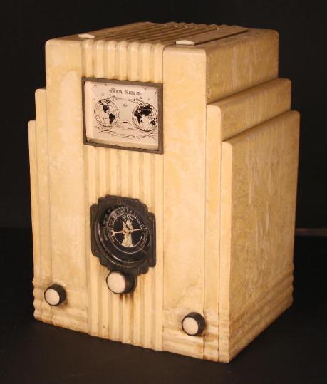 Air King 66 Radio with Globes & Mother of Pearl Finish (1935)