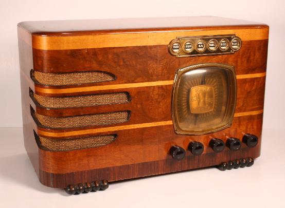 Fada 358 Table Radio (1937/38)