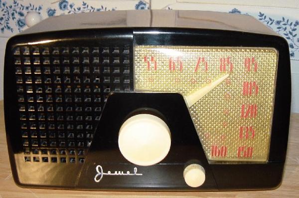 Jewel 956 Bakelite Table Radio (1950)