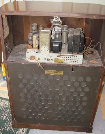 Rear View, showing echo-absorbing screen