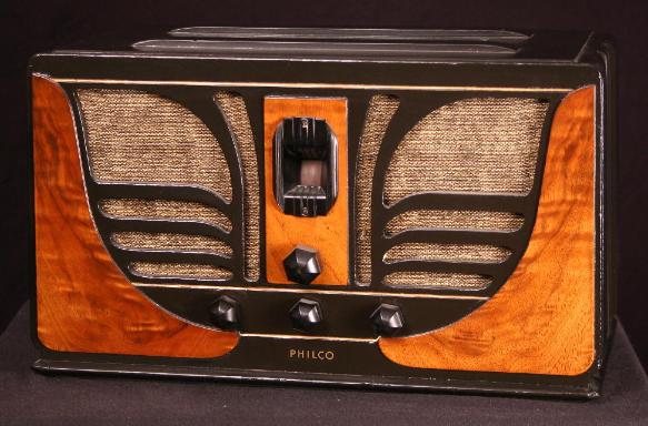 Philco Model 45C 'Butterfly' Table Radio (1934)