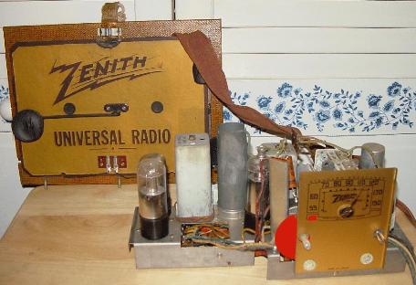 Zenith 5-G-401 Portable Tube Radio Internals (1940)