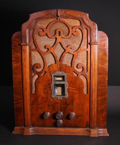 Zenith 715 Tombstone Radio (1934)