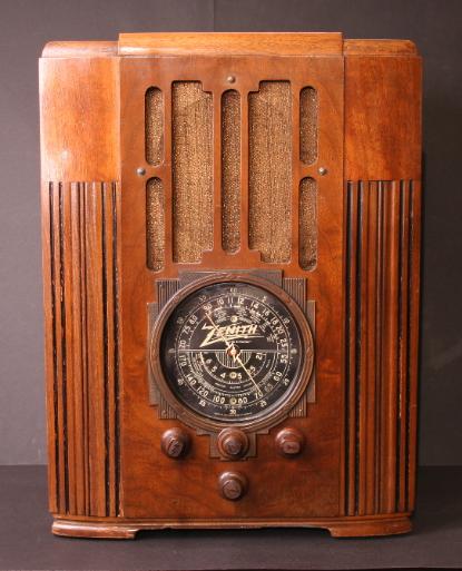 Zenith 9-S-30 Tombstone Radio (1936)